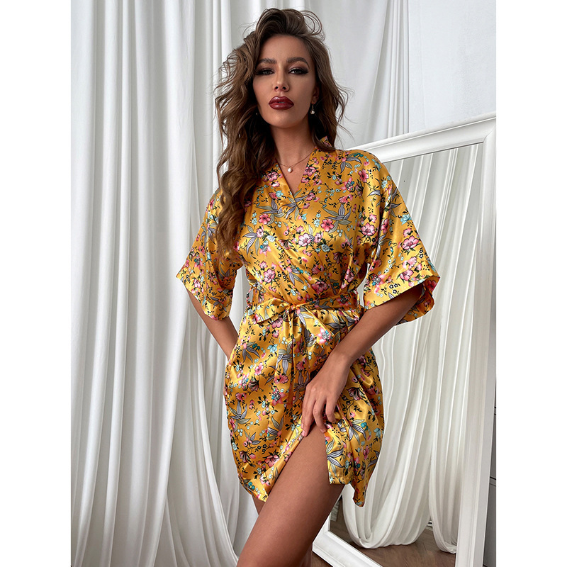 2025 Designer s new silk inspired women s fashion peacock long pajamas home clothes and thin bathrobes
