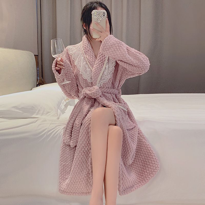 2025 Designer s new rose velvet lapel women s fashion winter pajamas solid color long sleeved warm home clothes