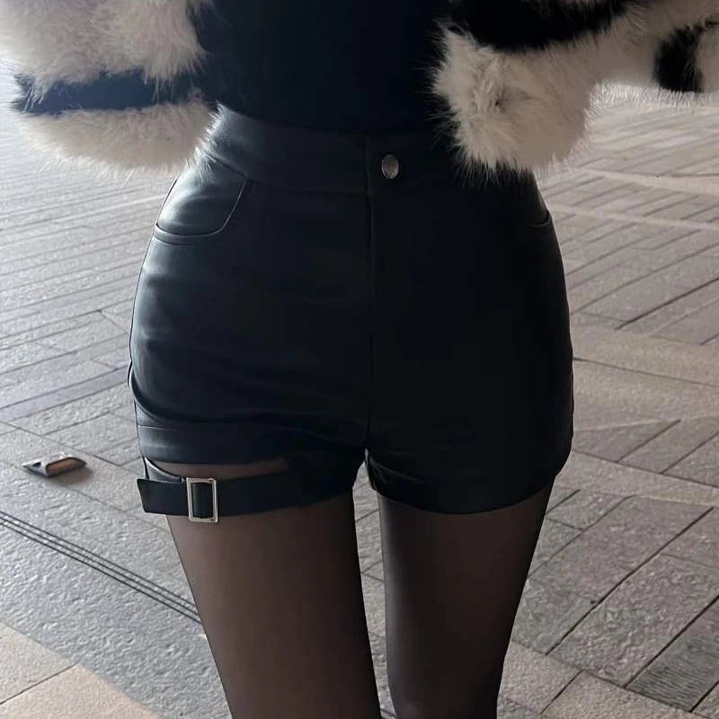 Sexy black Pu leather shorts womens autumn and winter tight Gothic high waisted shorts street fashion Y2K dress 241206