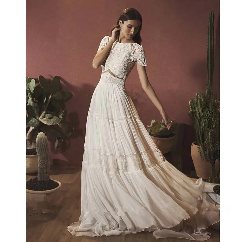 Sexy Backless A Line Bohemian Wedding Dress Lace Appliques Chiffon Ivory Beach Bridal Gowns Crew Neck Short Sleeves Illusion Empire Waist Boho Bride D