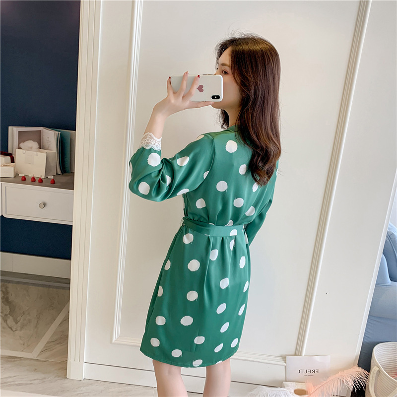 2025 Designer s new ice thin solid color fashion summer mid length bathrobe short sleeved kimono pajamas