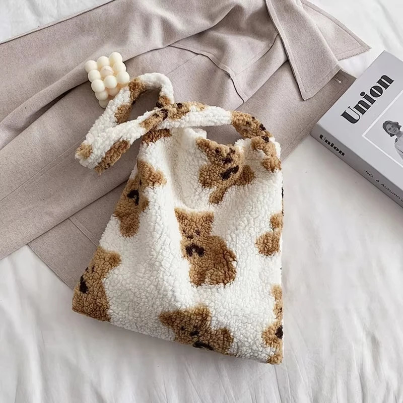 Womens sheepskin fabric shoulder bag canvas fluffy fur bear handbag large capacity soft shopping womens cute backpack 241206