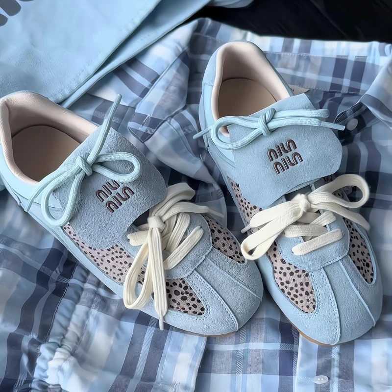 Design 2024 Leopard Print Ladies New Stylish Double Lace-up Sneakers Versatile Casual Breathable Fi Ladies Flat Sneakers Z241208