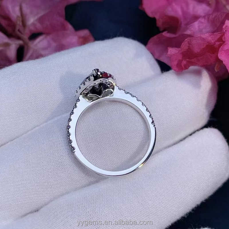 Yu Ying New Design Mystic Black Diamond 2CT Pear Moissanite Black Halo 14K 18K White Gold Wedding Rings for Women Men