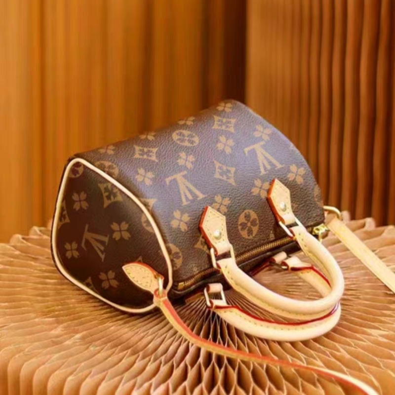 Luxury Designer Bags handbags Womens crossbody bags Versatile Composite Bag Women Bag Purses Mini designer Wallet bag old Flower Baguette Wallet021