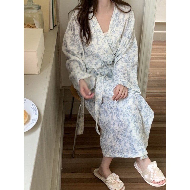 2025 Designer s fashion autumn new INS Korean gentle lazy long sleeved home nightgown bathrobe sweet girl