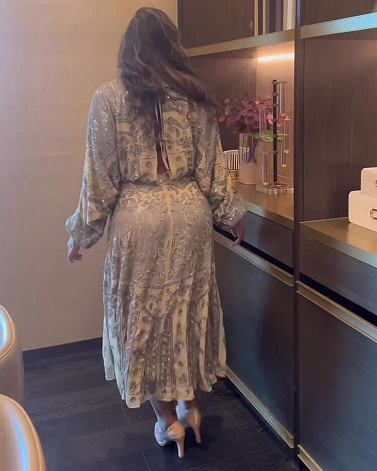 European, American, Middle Eastern Digital Printed V-neck Bubble Sleeve Women's Long sleeved Dress 2024 New Casual Versatile Fashion Clothing