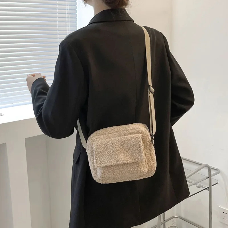 Fashion Plush Fabric Womens Shoulder Cross Bag Small Lamb Wool Fluffy Fur Winter Handbag 241206