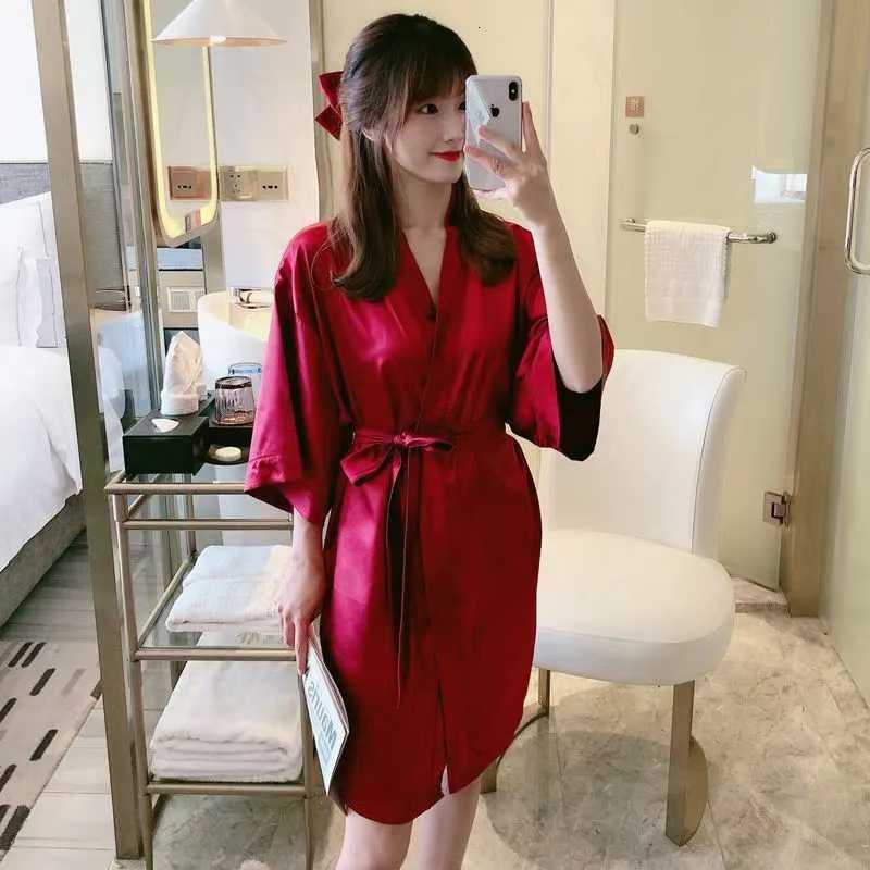 2025 Designer s new pajamas women fashion s summer slim ice silk nightgowns home wear hotel bathrobes