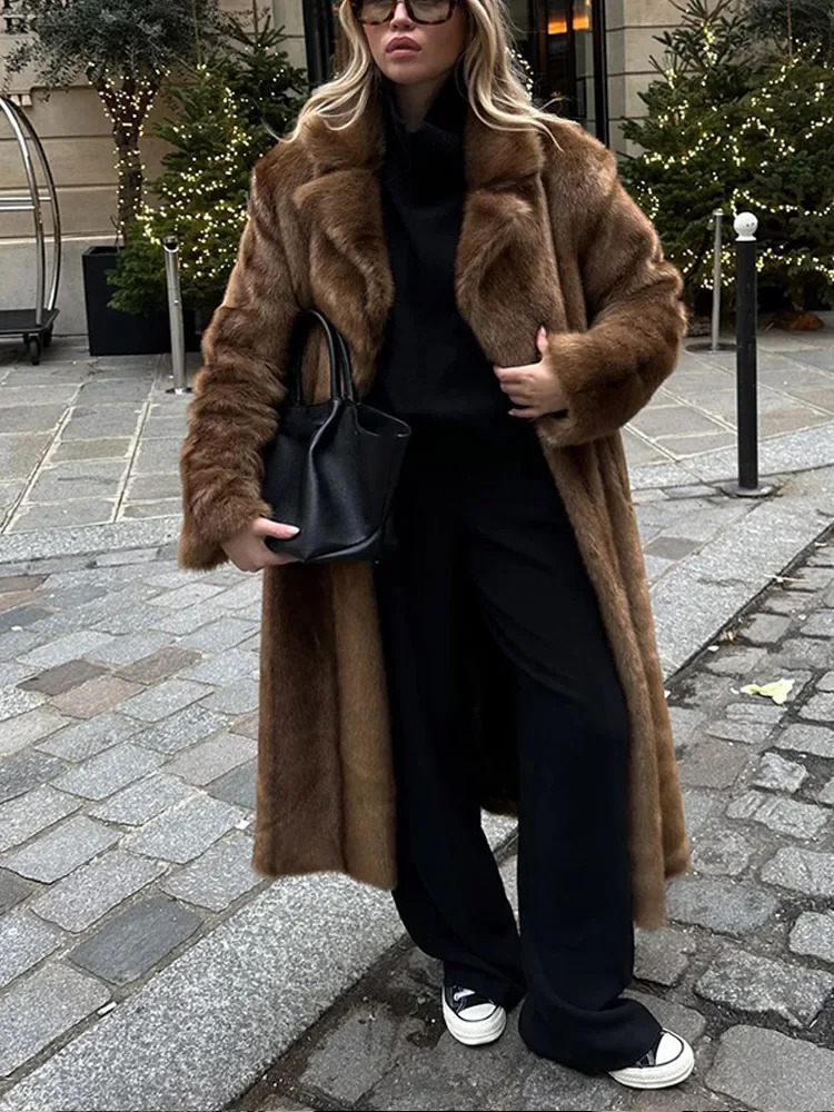 Retro brown thick warm faux fur coat for women loose casual collar fluffy Maxi coat womens high street coat 241202