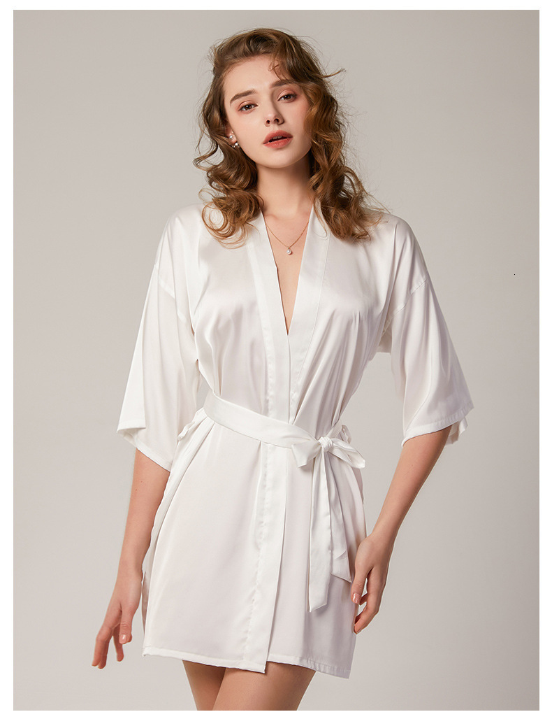 2025 Designer s new sexy plus size satin nightgown fashion long sleeved bathrobe home decor