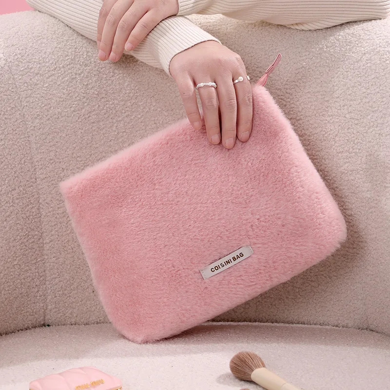 Warm winter makeup bag womens smooth and soft travel case solid color cute zipper washing 241206