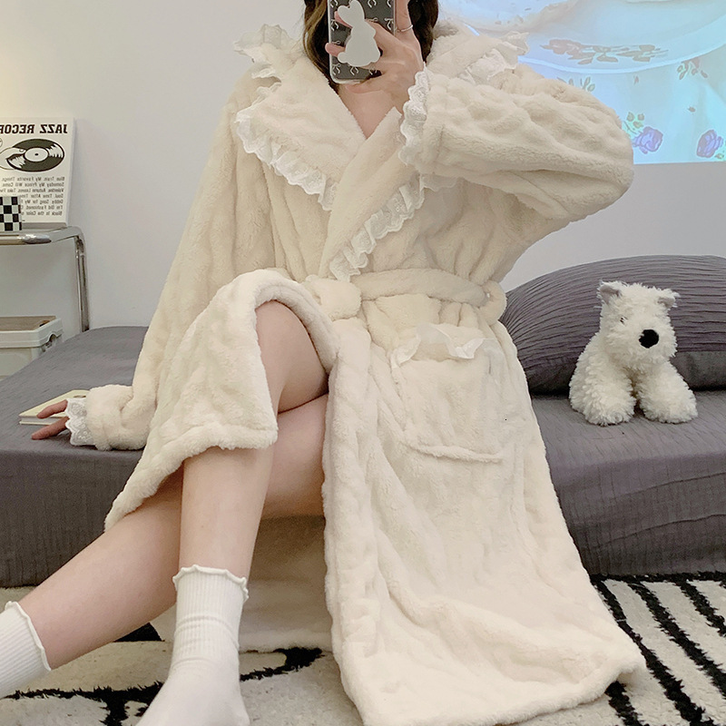 2025 Designer Autumn/Winter Thick and Long Women's Coral Sexy Lace Velvet Pajamas New Bathrobe fashion Home Clothes