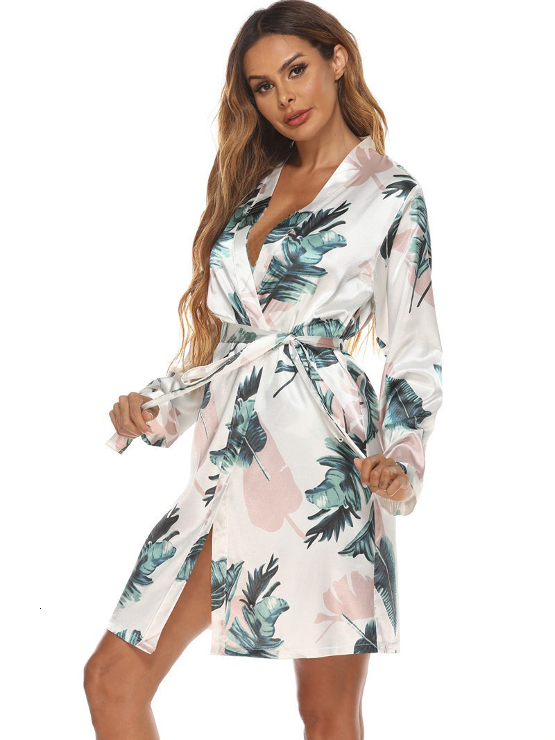 2025 fashion Designer s new women s pajamas women s home clothes bathrobes beach Instagram style vacation