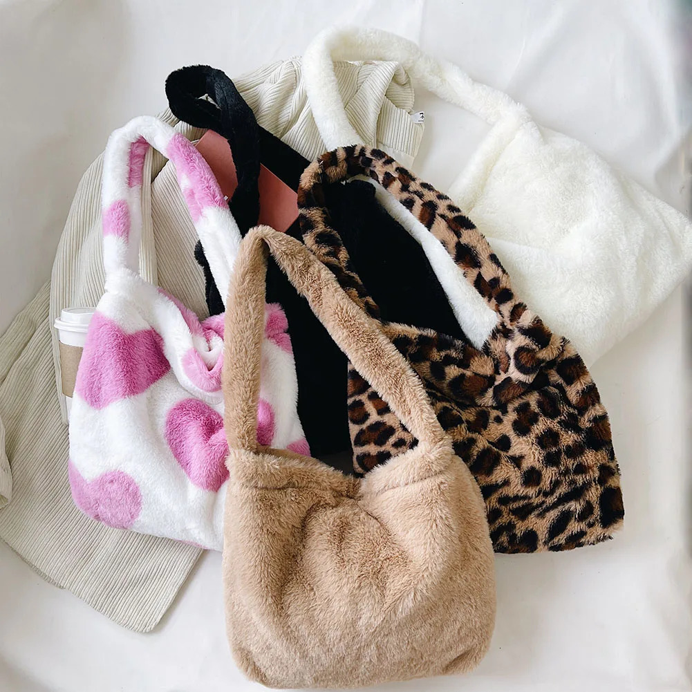 Womens Bag Plush Leopard Love Heart Pattern Underarm Shoulder Autumn Winter Ladies Large Capacity Shopper Tote Handbags 241213