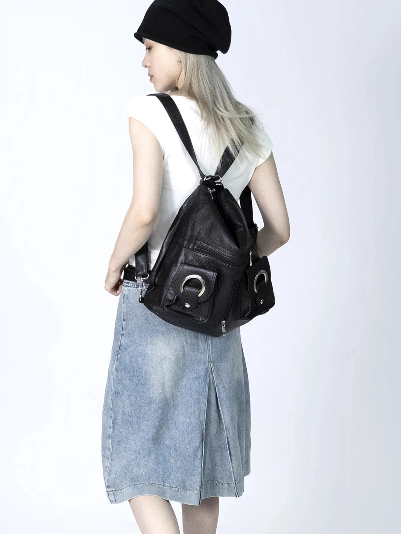 Large capacity convertible womens shoulder bag cross body handbag student backpack travel backpack school backpack 241204