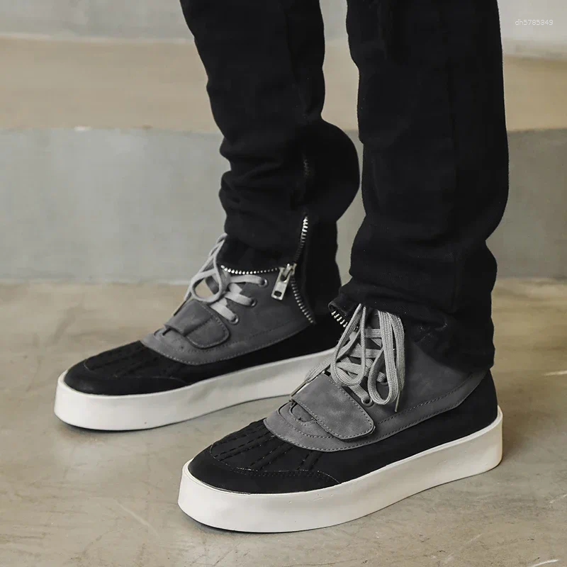 Skate Lace Up Casual Shoes Sneakers Men High Top Canvas Man Vulcanized Retro rendy Walking Shoes Versatile Streetwear Daily Footwear