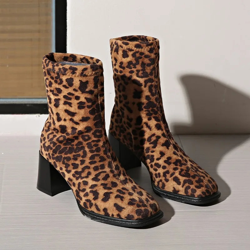 Womens shoes selling in 2024 ankle womens fashionable sliding modern plus size leopard print 241206
