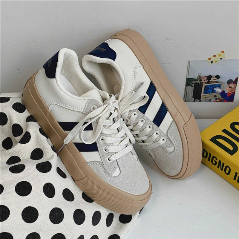 New Wen Fion Casual Shoes 2024 Trend Wens Vcanize Shoes Luxury Shoes for Wan Low Cut Lace -up Wen Casual Sneakers Z241208