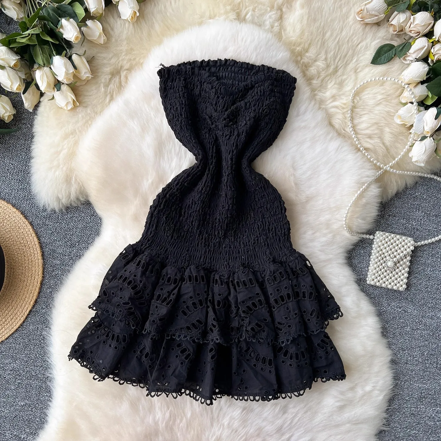 Basic Casual Dresses Summer Holiday Cotton Sexy Embroidery Dresses Women Beach Hollow Out Strapless Backless Stretch Layer Ruffles Cake Mini Vestidos 