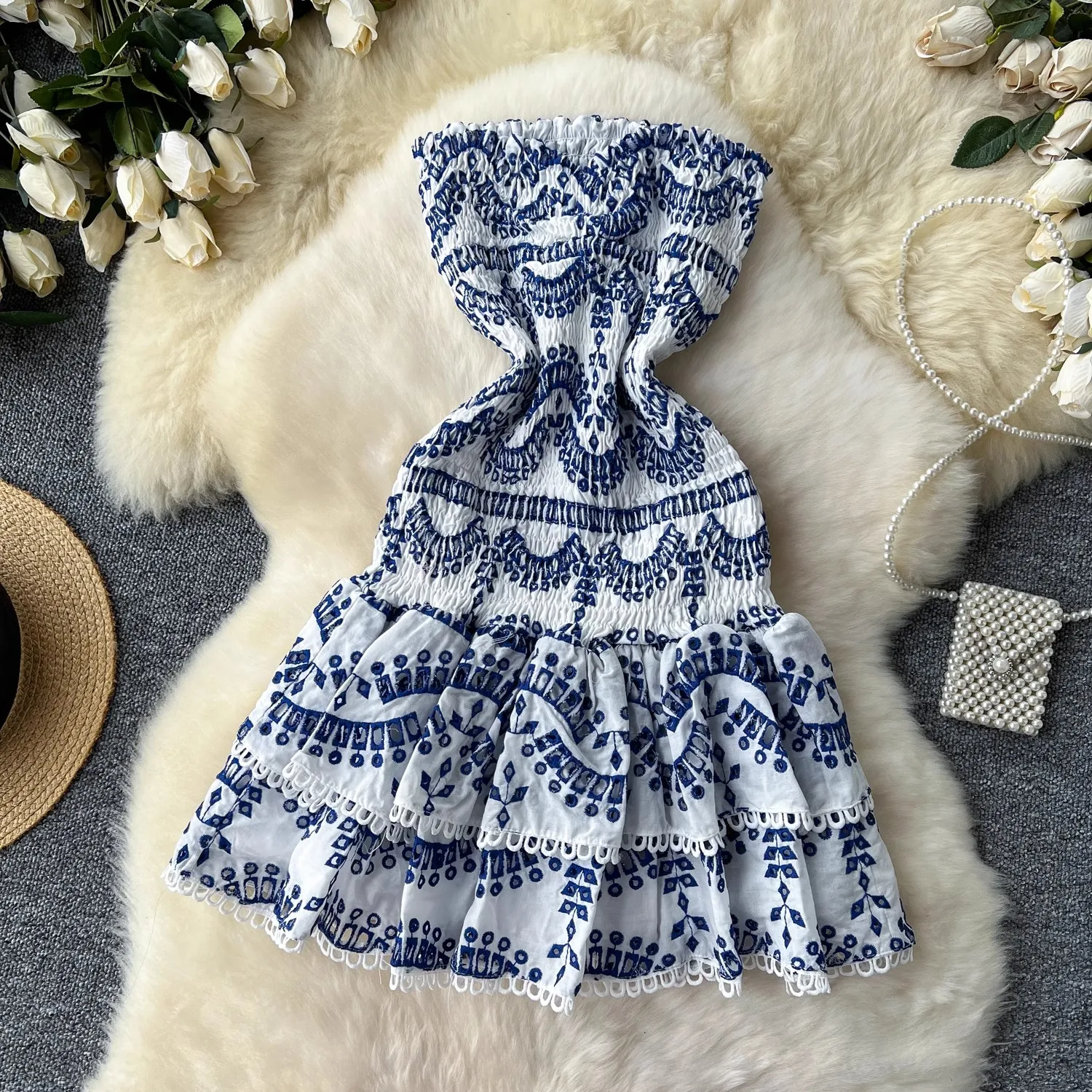 Basic Casual Dresses Summer Holiday Cotton Sexy Embroidery Dresses Women Beach Hollow Out Strapless Backless Stretch Layer Ruffles Cake Mini Vestidos 