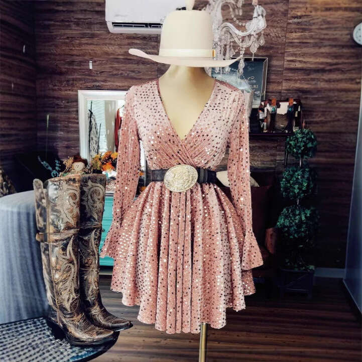 European and American V-neck flared sleeves women's sequined performance dress with ing fabric, 2024 temperament versatile new trendy clothing in