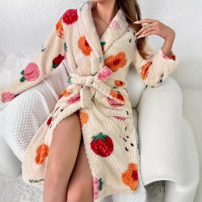 2025 Designer s new autumn and winter velvet fashion fruit pajamas for women thick flannel pajamas and extended bathrobes