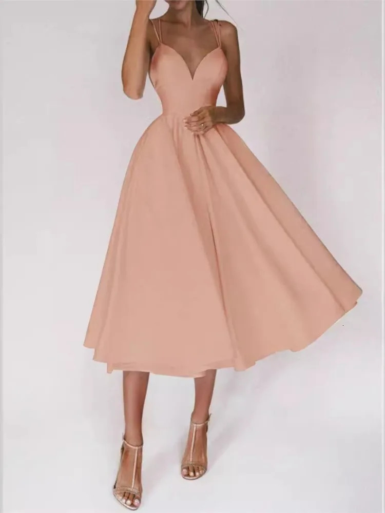 2024 Italian spaghetti shoulder strap Midi party dress for women solid color sexy Vneck backless warm and elegant womens ball Vestidos 241206