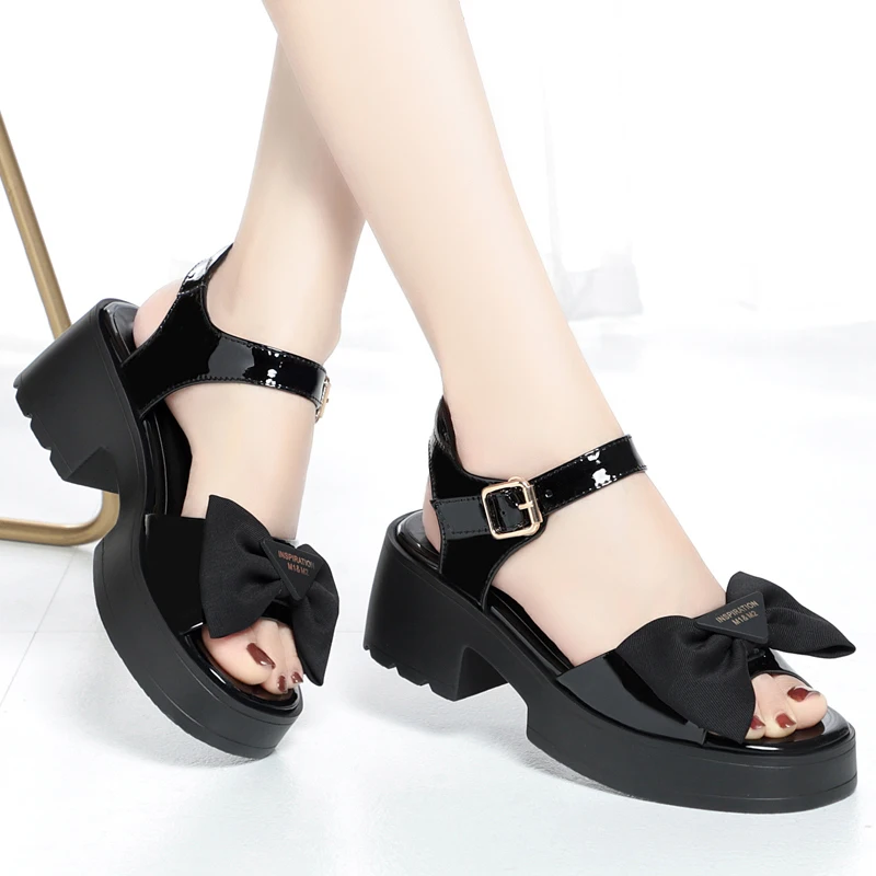 AIYUQI Girls Sandals Summer Hollow Women's Sandals Mid Heel Fashion Bow Sandals Ladies