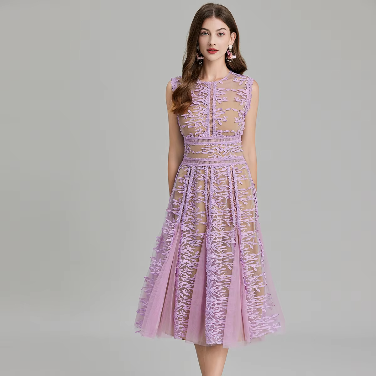 Casual Dresses French Luxury Purple Lace Mesh Embroidery Flower Dress Womens Sleeveless Hollow Out Patchwork A-Line Party Prom Pleat