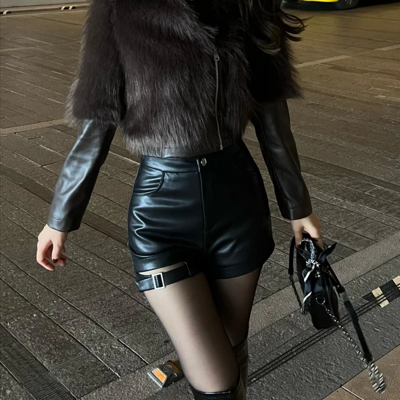 Sexy black Pu leather shorts womens autumn and winter tight Gothic high waisted shorts street fashion Y2K dress 241206