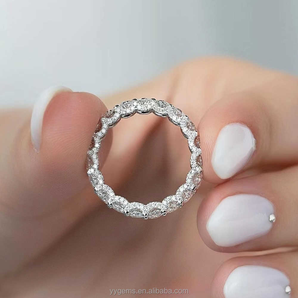 Fine jewelry stunning 10K/14K/18K gold pave prong oval moissanite eternity wedding band rings for women forever