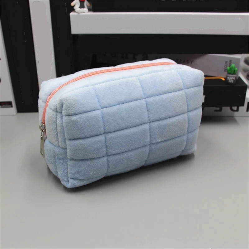 Large capacity solid color makeup bag cute fur womens travel 241206