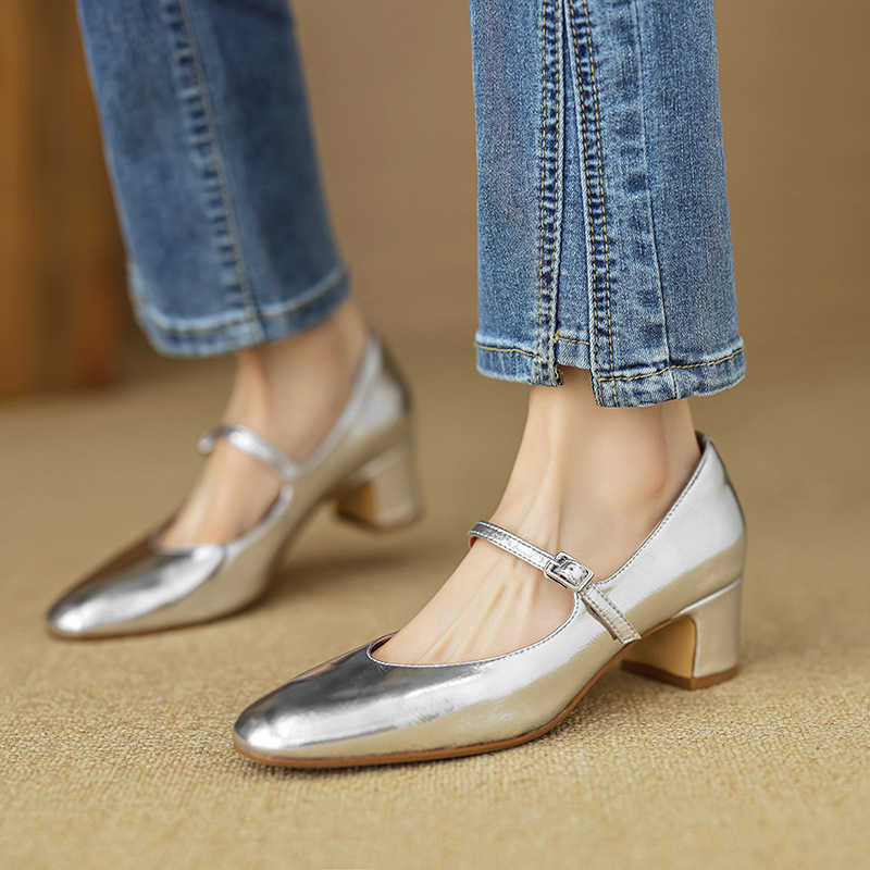 33 40New Cow Lacquer Leather Mary Jane Shoes for Women Round Head Shallow Mouth Medium Coarse Solid Color Commuter Fashion Shoes