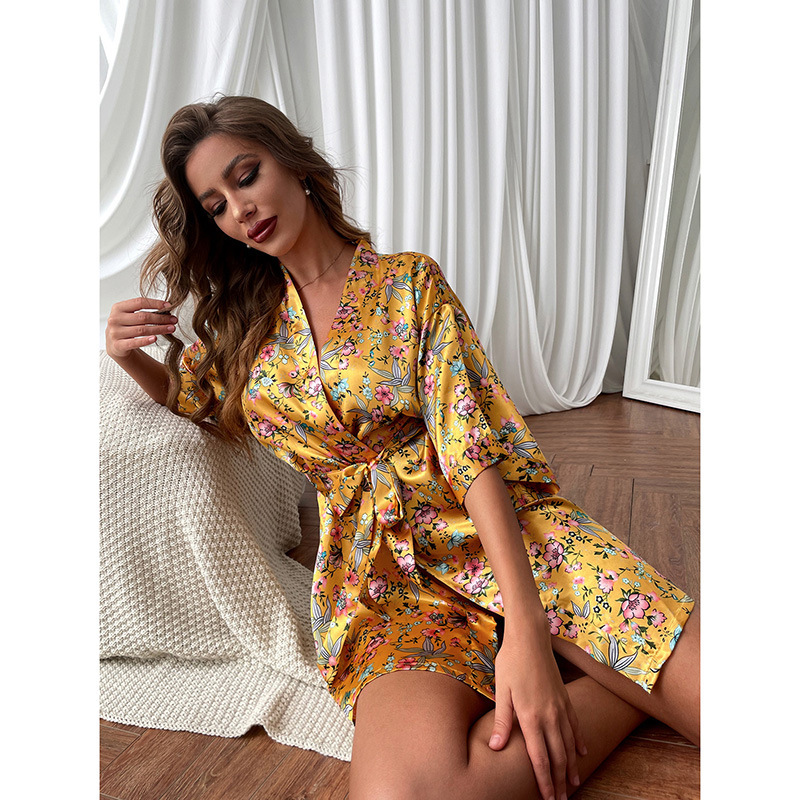 2025 Designer s new silk inspired women s fashion peacock long pajamas home clothes and thin bathrobes