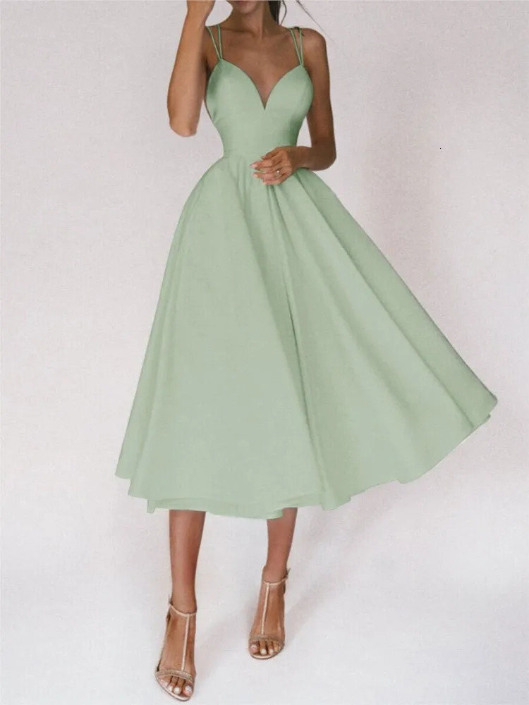 2024 Italian spaghetti shoulder strap Midi party dress for women solid color sexy Vneck backless warm and elegant womens ball Vestidos 241206