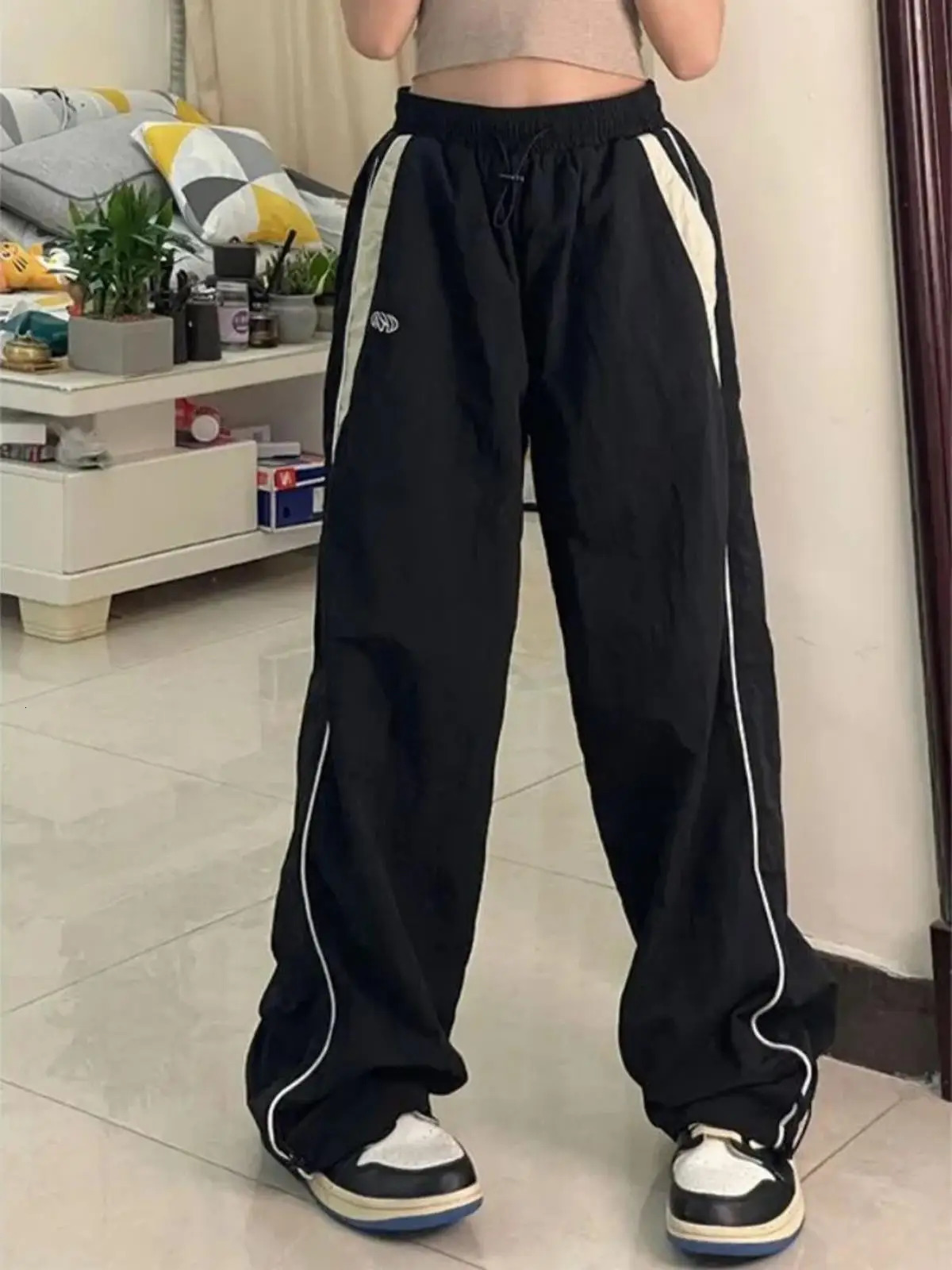 Women Casual Wide Leg Cargo Pants Drawstring Solid Streetwear Elastic Waist Sweatpants Loose Y2K Joggers Hip Hop Baggy Trousers 241203