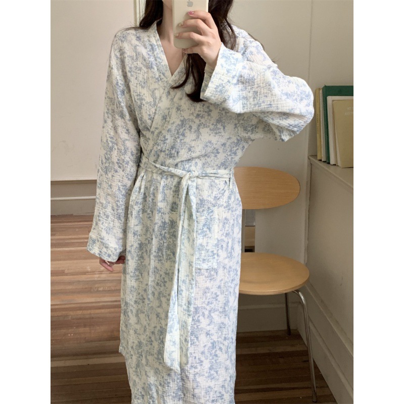 2025 Designer s fashion autumn new INS Korean gentle lazy long sleeved home nightgown bathrobe sweet girl