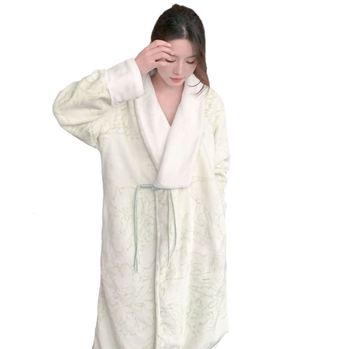2025 Designer's fashion new winter thick bathrobe, ethnic style coral home clothes, loose flannel double-sided velvet warm pajamas