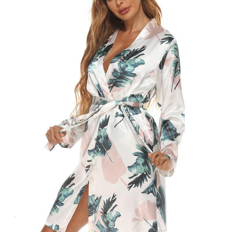 2025 fashion Designer s new women s pajamas women s home clothes bathrobes beach Instagram style vacation