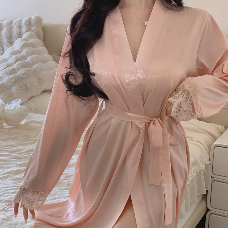 2025 Designer's new pink Pure Desire trench coat women's summer lace sexy fashion V-neck spring and autumn sleep long sleeved short skirt th