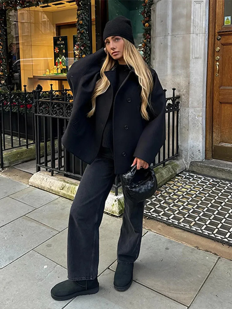 Retro DoubleBreasted Lapel Short Coat Women Casual Loose Black Woolen Coats With Pockets Lady Winter Chic Street Overcoats 241202