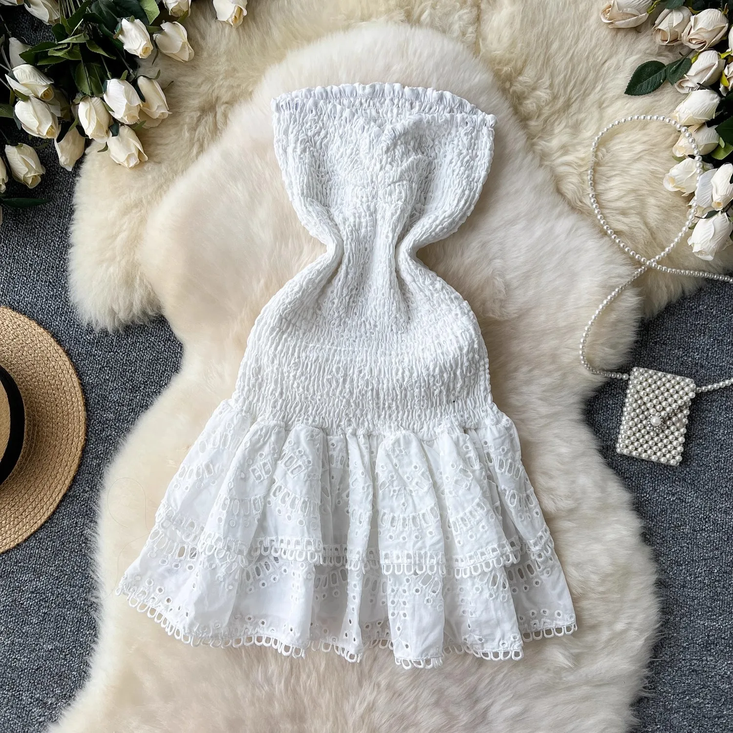 Basic Casual Dresses Summer Holiday Cotton Sexy Embroidery Dresses Women Beach Hollow Out Strapless Backless Stretch Layer Ruffles Cake Mini Vestidos 