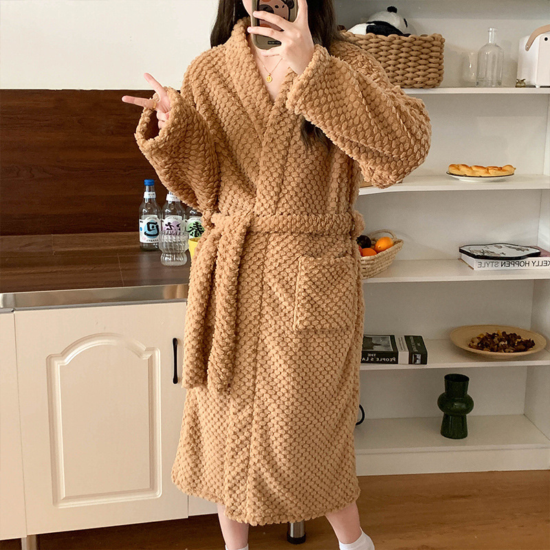 2025 Designer fashion s new autumn and winter pajamas women s coral fleece pajamas bathrobes solid color minimalist high end flannel home wear