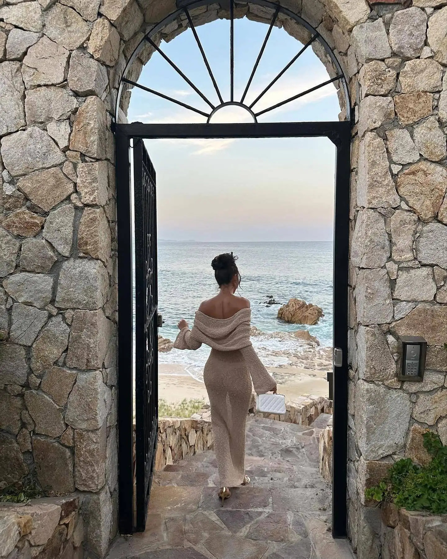 DRC womens flip loose long sleeved holiday beach party dress womens knitted dress hollow shoulder long dress 241206