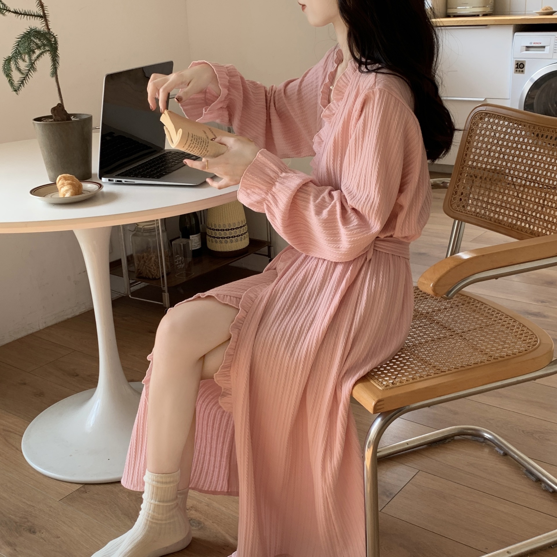 2025 Designer s new women s black wood ear fashion nightgown autumn and winter fairy style simple solid color suspender bathrobe medium to long loose 