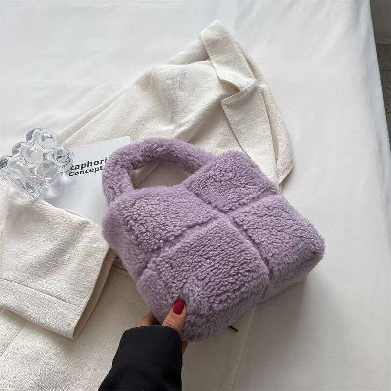Best Seller This Year S Lamb Plush For Women New Autumn And Winter Cute Furry Handbag Popular Designer Bag Bag Free Shipping Designer Bag