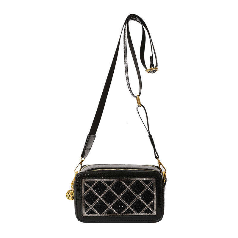 2024 Fashion New Flash Box Design Sense Diamond Grid Light Luxury Single Shoulder Crossbody Personalized Versatile Small Square Bag