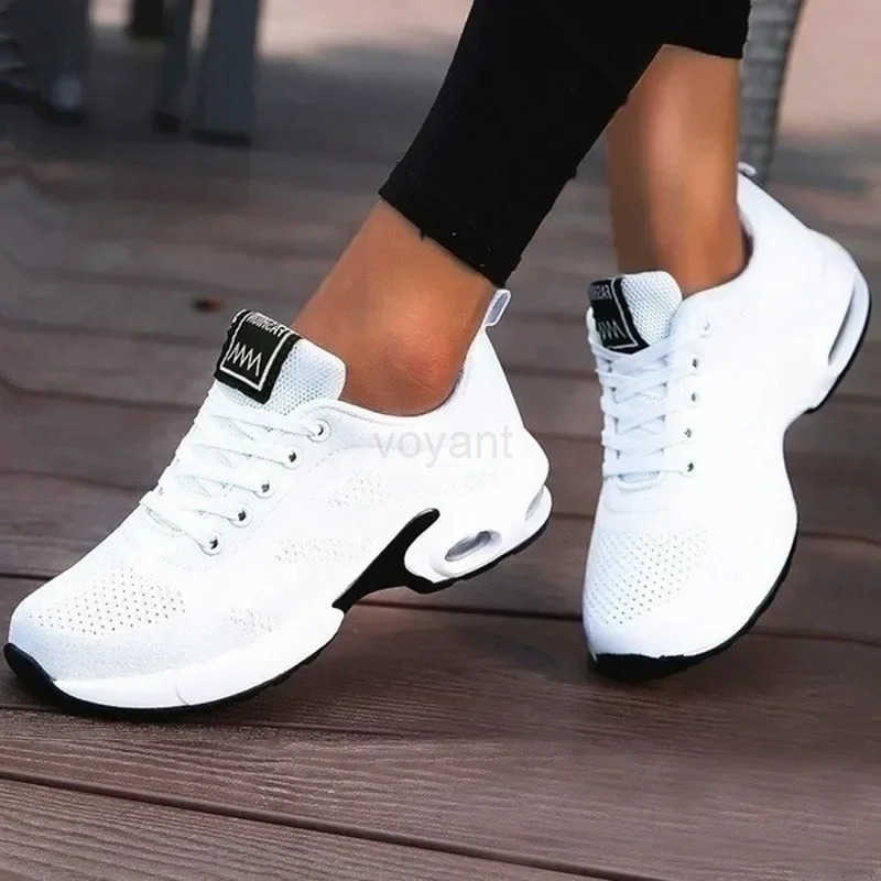 Professial Running Shoes For Wen Lightweight Designer Air Mesh Breathable Gym Sneakers Lace-Up Outdoor Sports Tennis Shoe Z241209