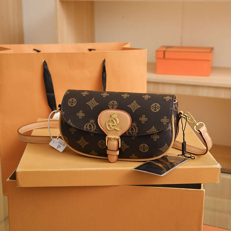 Advanced women's crossbody with fashionable texture, letter printed small square bag, niche design sense, shoulder bag